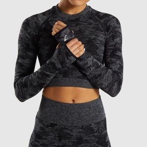 ADAPT CAMO SEAMLESS LONG SLEEVE CROP TOP medium